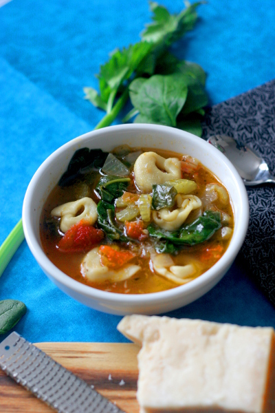 Spinach Tortellini soup vertical